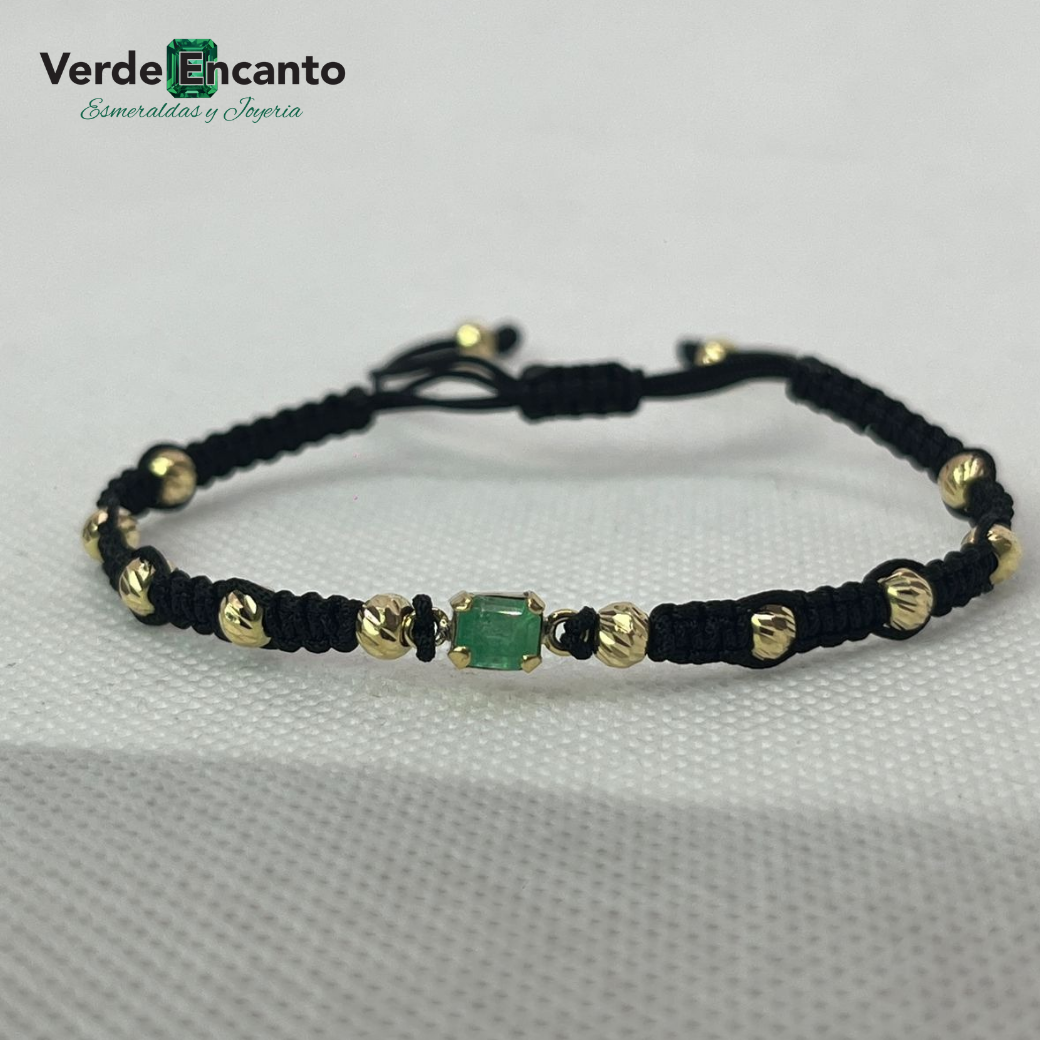 Manilla Tejida en Oro 18K con Esmeralda Natural