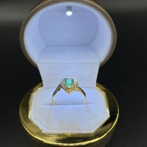 anillo oro 18k con esmeralda lagrima