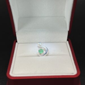 dije luna en plata 925 con esmeralda